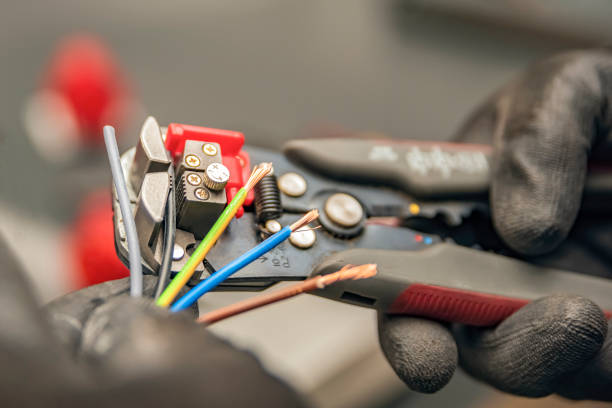 Best Electrical Outlet Repair  in West Rson, CA
